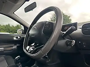 Used 2015 Citroen C4 Cactus Feel Purple - Interior and Exterior details 13