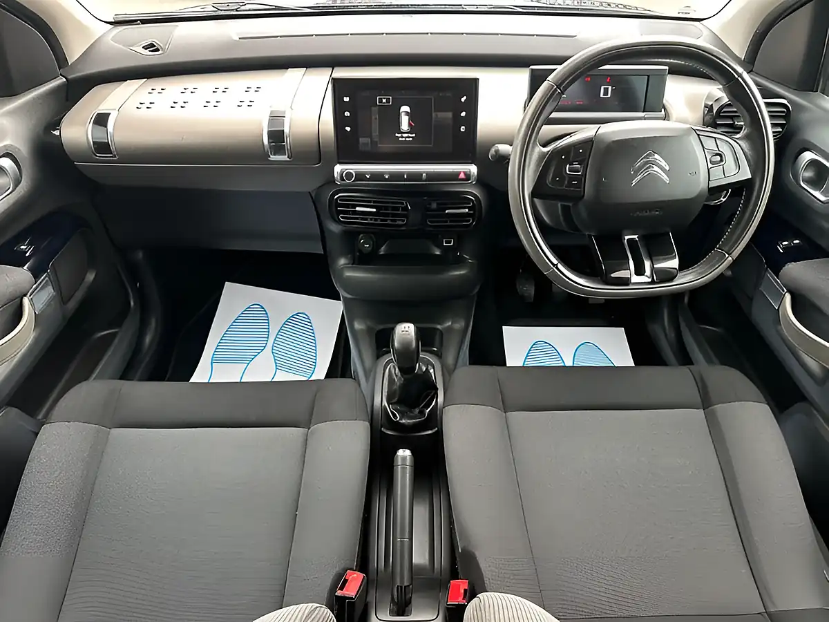 Used 2015 Citroen C4 Cactus Feel Purple - Interior and Exterior details 17