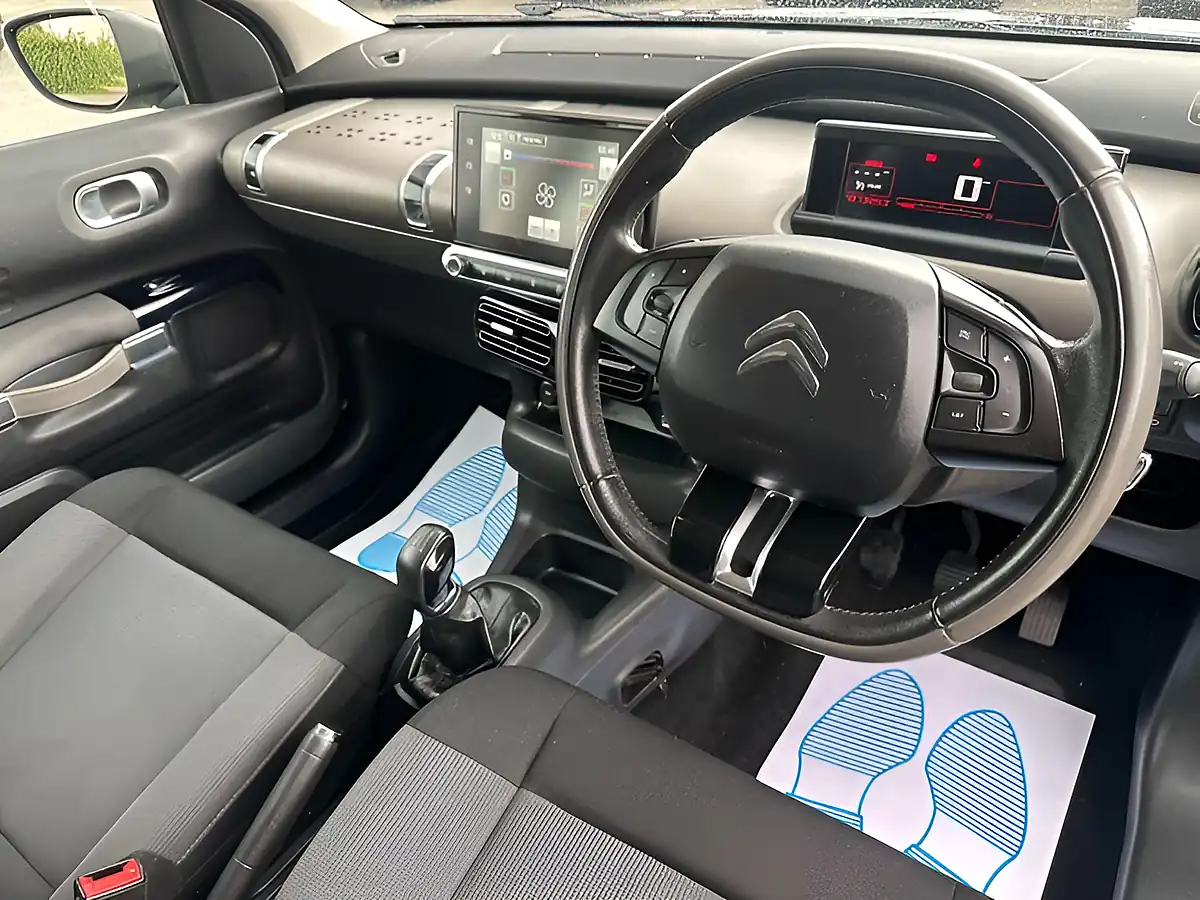 Used 2015 Citroen C4 Cactus Feel Purple - Interior and Exterior details 2