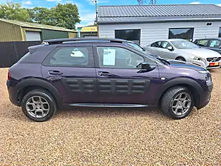Used 2015 Citroen C4 Cactus Feel Purple - Interior and Exterior details 14