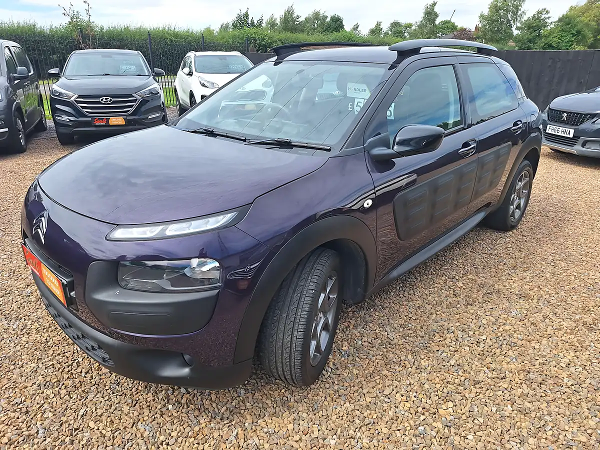 Used 2015 Citroen C4 Cactus Feel Purple - Interior and Exterior details 6