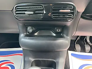 Used 2015 Citroen C4 Cactus Feel Red - Interior and Exterior details 13