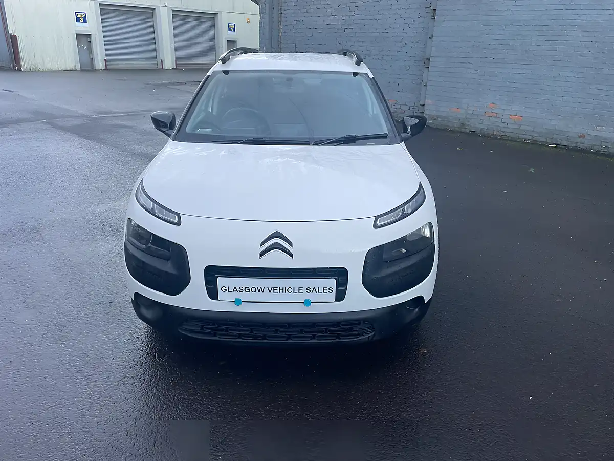 Used 2015 Citroen C4 Cactus Feel White - Interior and Exterior details 2