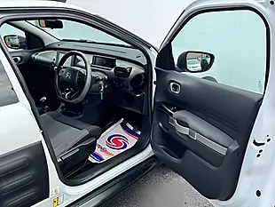 Used 2015 Citroen C4 Cactus Feel White - Interior and Exterior details 12