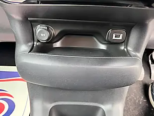 Used 2015 Citroen C4 Cactus Feel White - Interior and Exterior details 8
