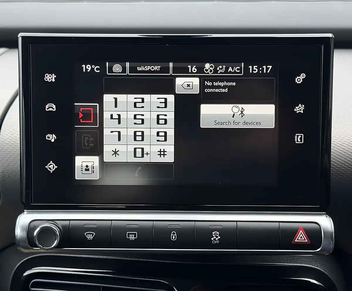 Used 2015 Citroen C4 Cactus Flair Black - Interior and Exterior details 16