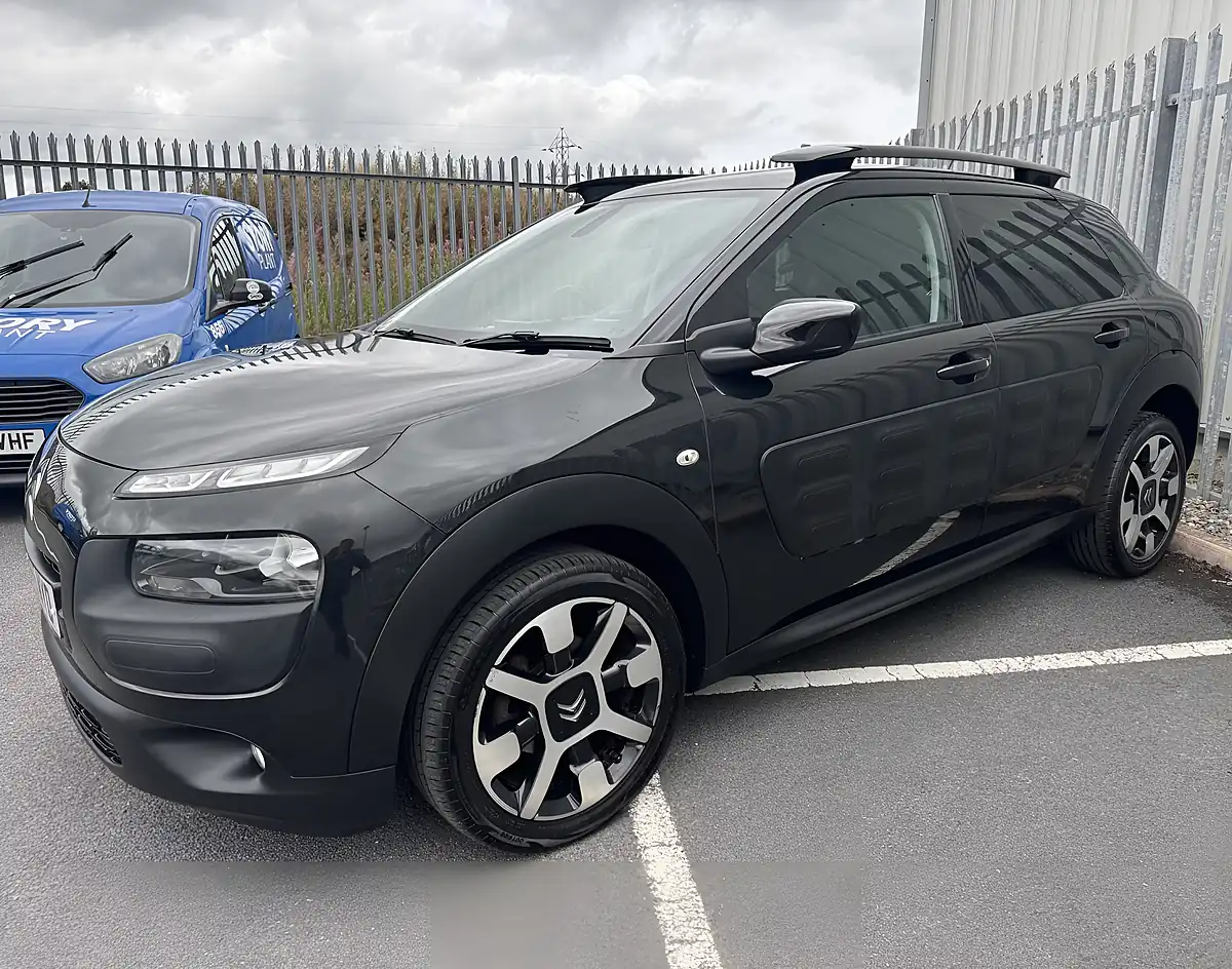 Used 2015 Citroen C4 Cactus Flair Black - Interior and Exterior details 2