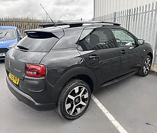 Used 2015 Citroen C4 Cactus Flair Black - Interior and Exterior details 5
