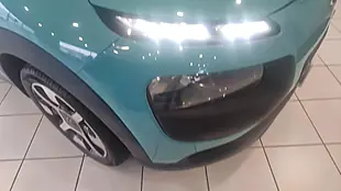 Used 2015 Citroen C4 Cactus Flair Blue - Interior and Exterior details 16