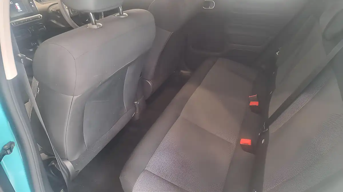 Used 2015 Citroen C4 Cactus Flair Blue - Interior and Exterior details 9