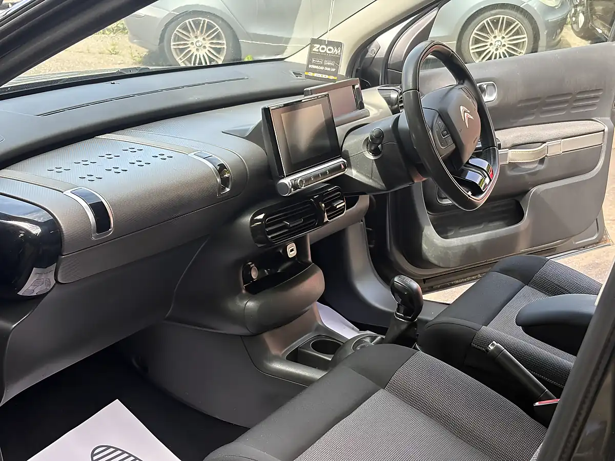 Used 2015 Citroen C4 Cactus Flair Grey - Interior and Exterior details 12