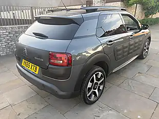 Used 2015 Citroen C4 Cactus Flair Grey - Interior and Exterior details 4
