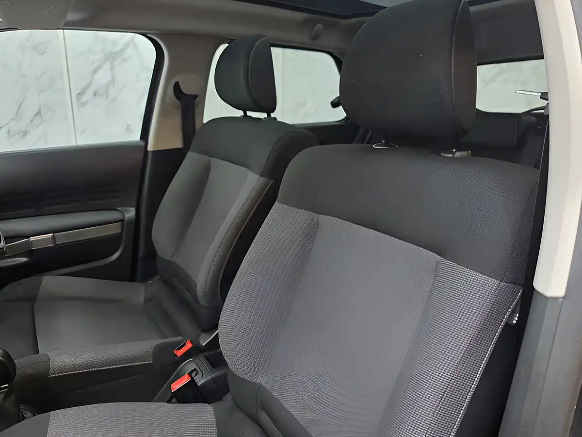 Used 2015 Citroen C4 Cactus Flair Grey - Interior and Exterior details 13