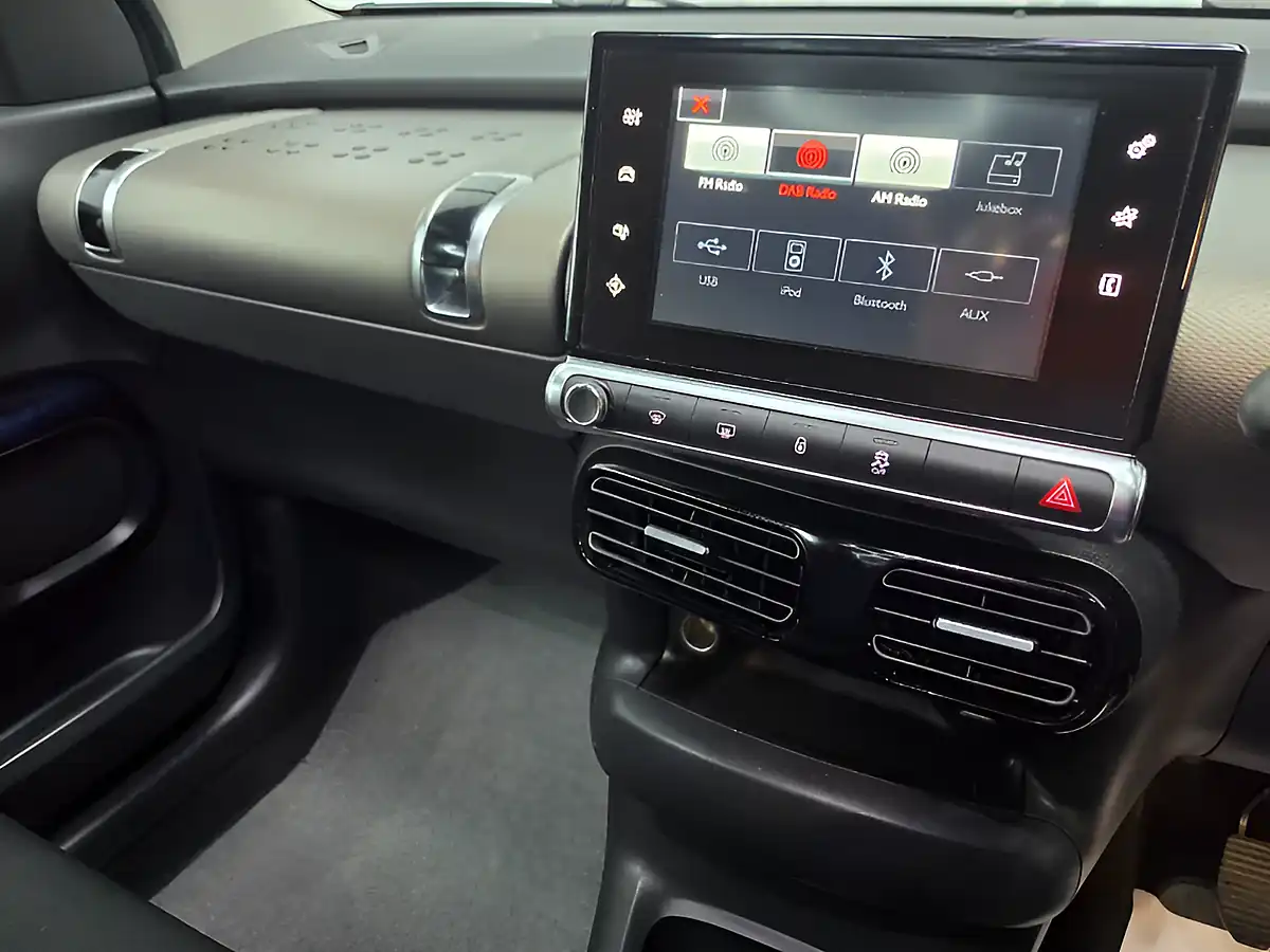 Used 2015 Citroen C4 Cactus Flair Grey - Interior and Exterior details 15