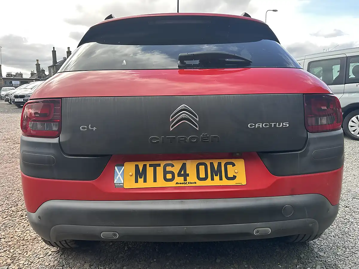 Used 2015 Citroen C4 Cactus Flair Red - Interior and Exterior details 11