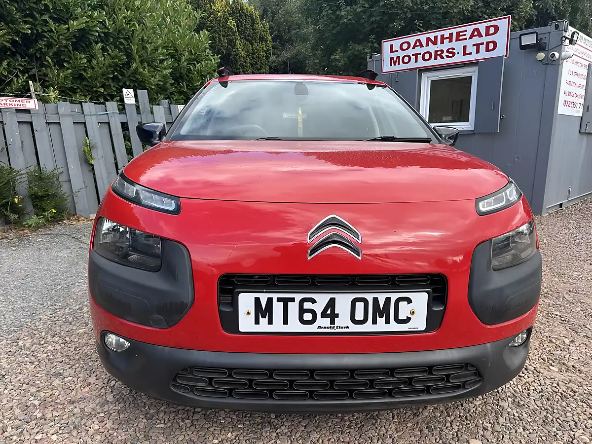 Used 2015 Citroen C4 Cactus Flair Red - Interior and Exterior details 3