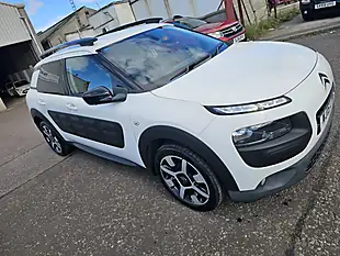 Used 2015 Citroen C4 Cactus Flair White - Interior and Exterior details 3
