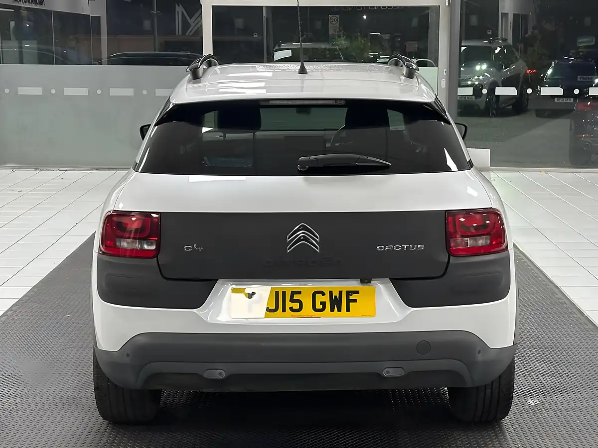 Used 2015 Citroen C4 Cactus Flair White - Interior and Exterior details 9