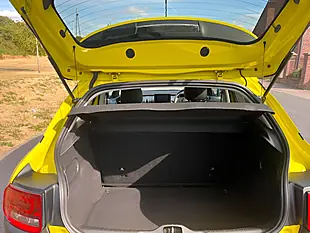 Used 2015 Citroen C4 Cactus Flair Yellow - Interior and Exterior details 10
