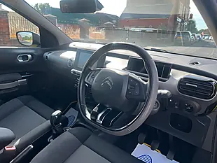 Used 2015 Citroen C4 Cactus Flair Yellow - Interior and Exterior details 14
