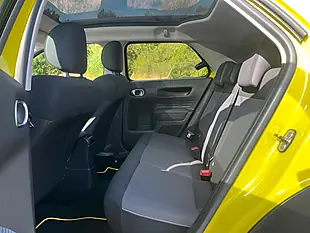 Used 2015 Citroen C4 Cactus Flair Yellow - Interior and Exterior details 9