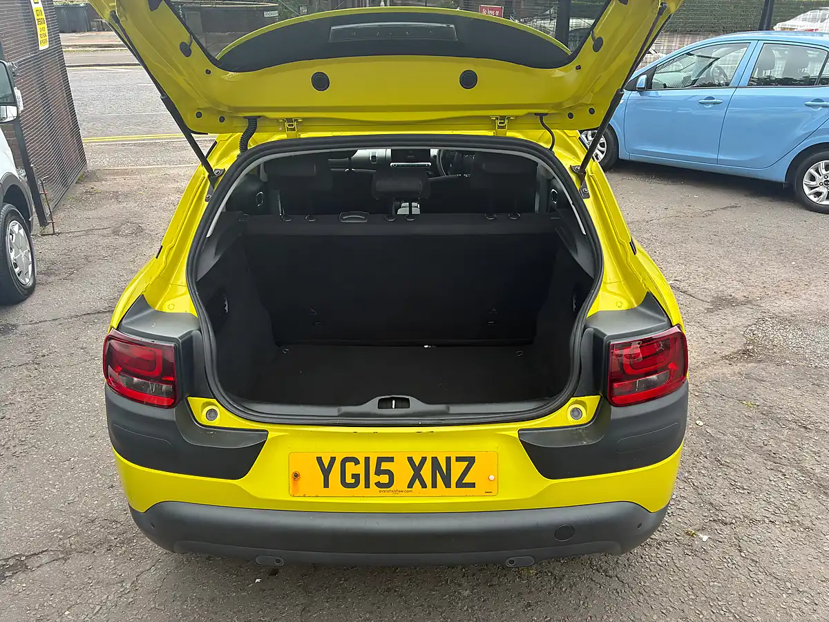 Used 2015 Citroen C4 Cactus Flair Yellow - Front View
