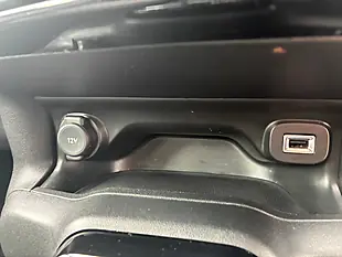 Used 2015 Citroen C4 Cactus Flair Yellow - Interior and Exterior details 11
