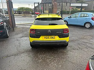 Used 2015 Citroen C4 Cactus Flair Yellow - Interior and Exterior details 16