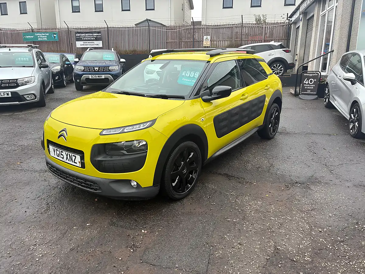 Used 2015 Citroen C4 Cactus Flair Yellow - Interior and Exterior details 19