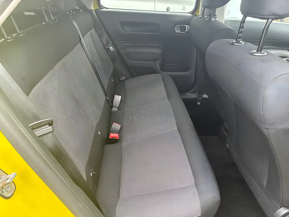 Used 2015 Citroen C4 Cactus Flair Yellow - Interior and Exterior details 6