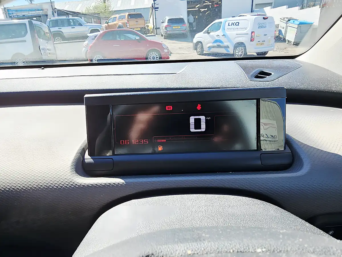 Used 2015 Citroen C4 Cactus Flaire Grey - Interior and Exterior details 12