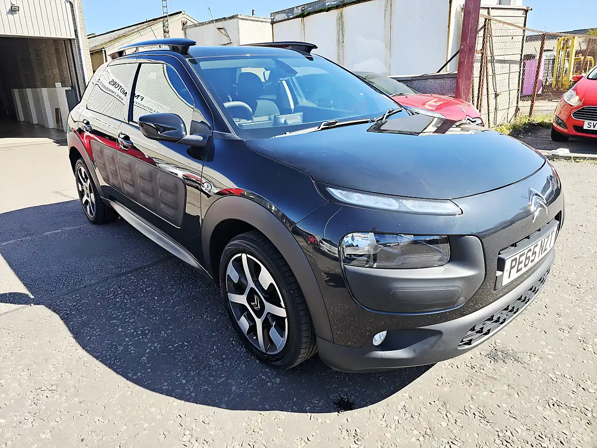Used 2015 Citroen C4 Cactus Flaire Grey - Interior and Exterior details 2