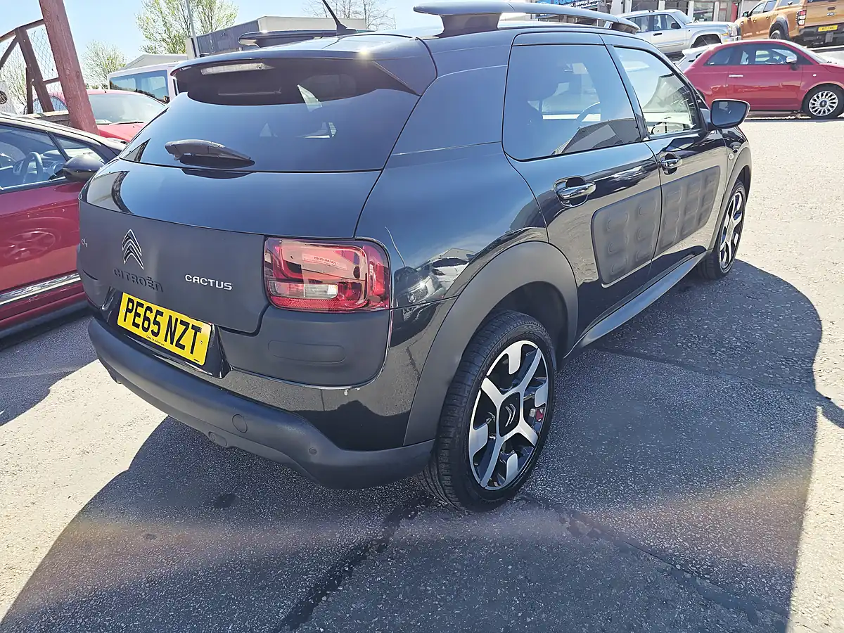 Used 2015 Citroen C4 Cactus Flaire Grey - Interior and Exterior details 3