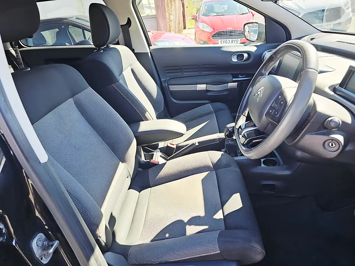 Used 2015 Citroen C4 Cactus Flaire Grey - Interior and Exterior details 8