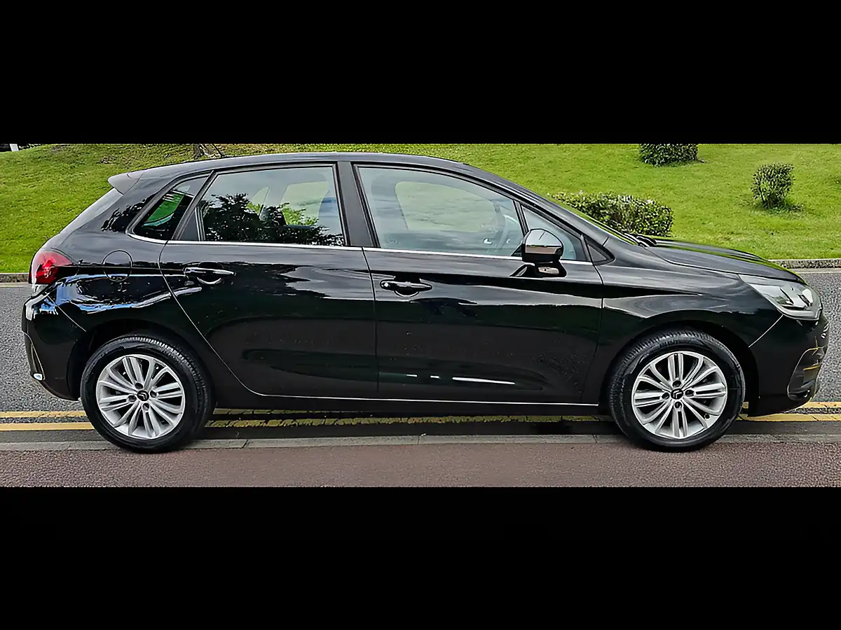 Used 2015 Citroen C4 Flair Black - Interior and Exterior details 16