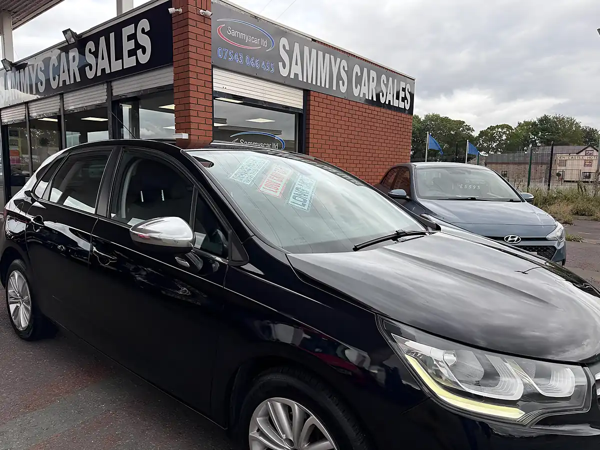Used 2015 Citroen C4 Flair Black - Interior and Exterior details 10