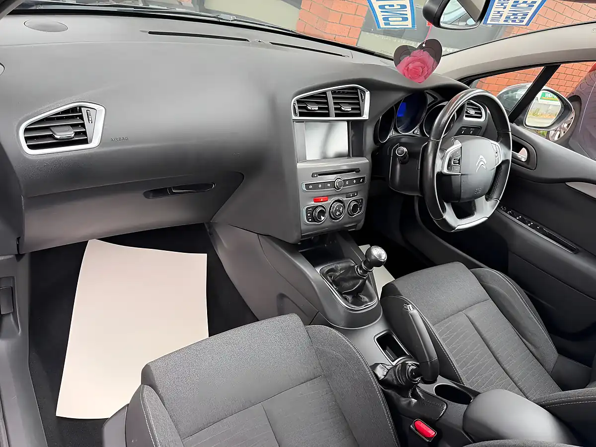 Used 2015 Citroen C4 Flair Black - Interior and Exterior details 13