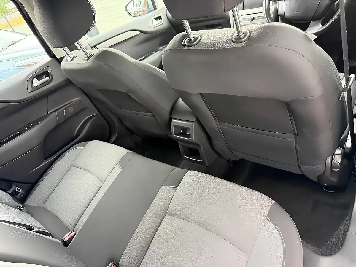 Used 2015 Citroen C4 Flair Black - Interior and Exterior details 19