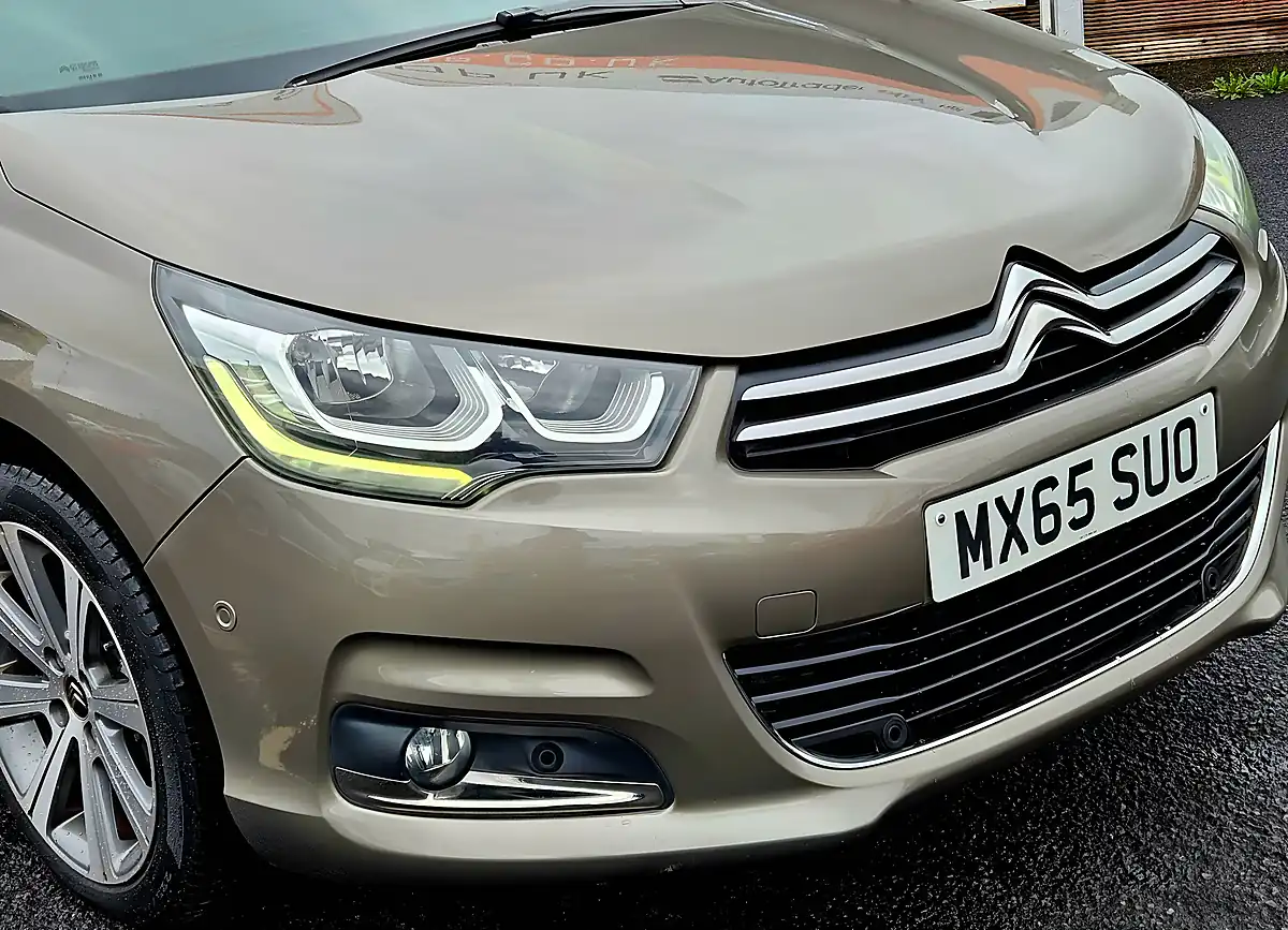 Used 2015 Citroen C4 Flair Grey - Interior and Exterior details 8
