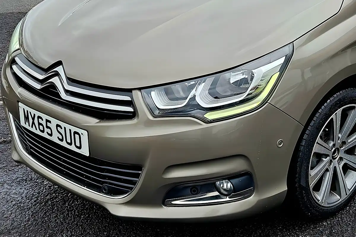 Used 2015 Citroen C4 Flair Grey - Interior and Exterior details 9