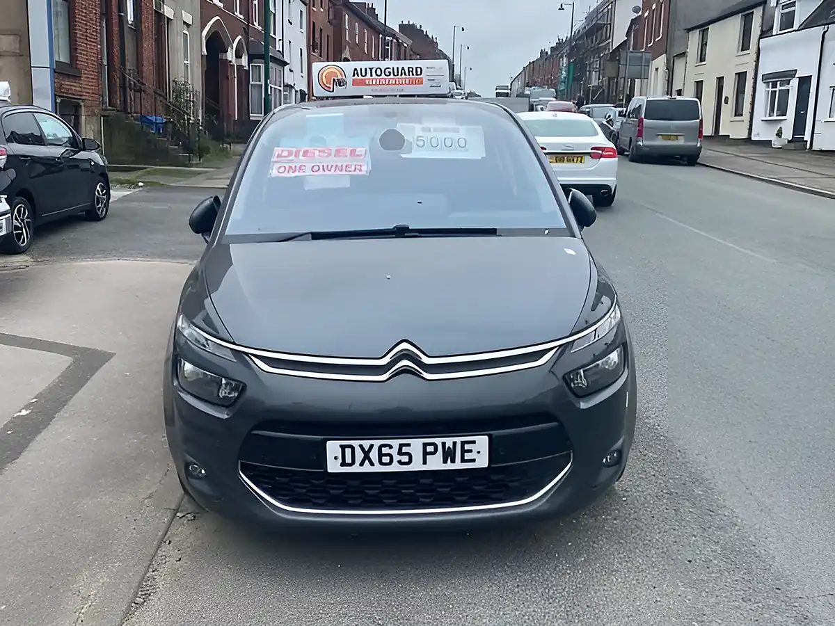 Used 2015 Citroen C4 Picasso Blue Exclusive Blue - Front View