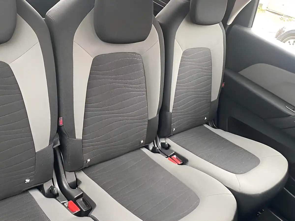 Used 2015 Citroen C4 Picasso Blue Exclusive Blue - Interior and Exterior details 18