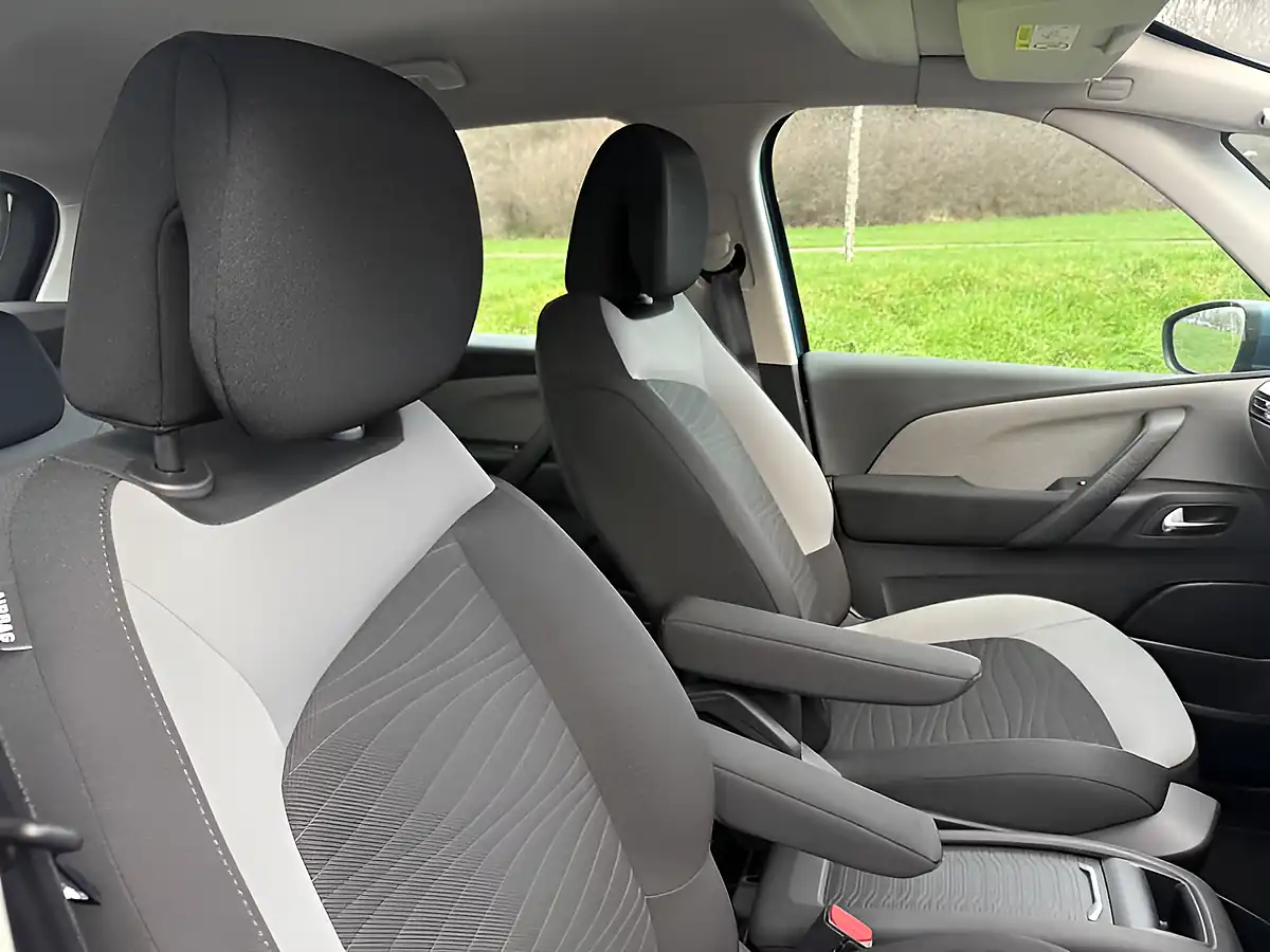 Used 2015 Citroen C4 Picasso Exclusive Blue - Interior and Exterior details 15