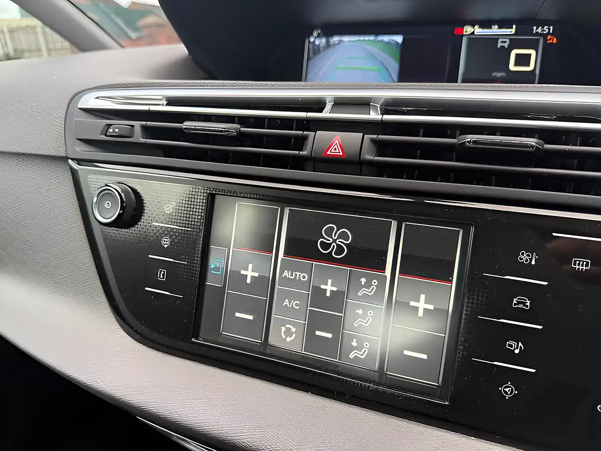 Used 2015 Citroen C4 Picasso Exclusive Blue - Interior and Exterior details 19