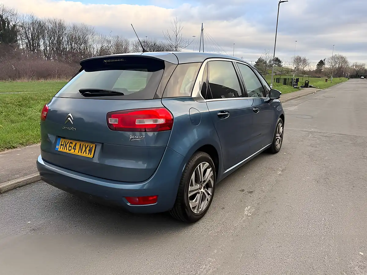Used 2015 Citroen C4 Picasso Exclusive Blue - Interior and Exterior details 2