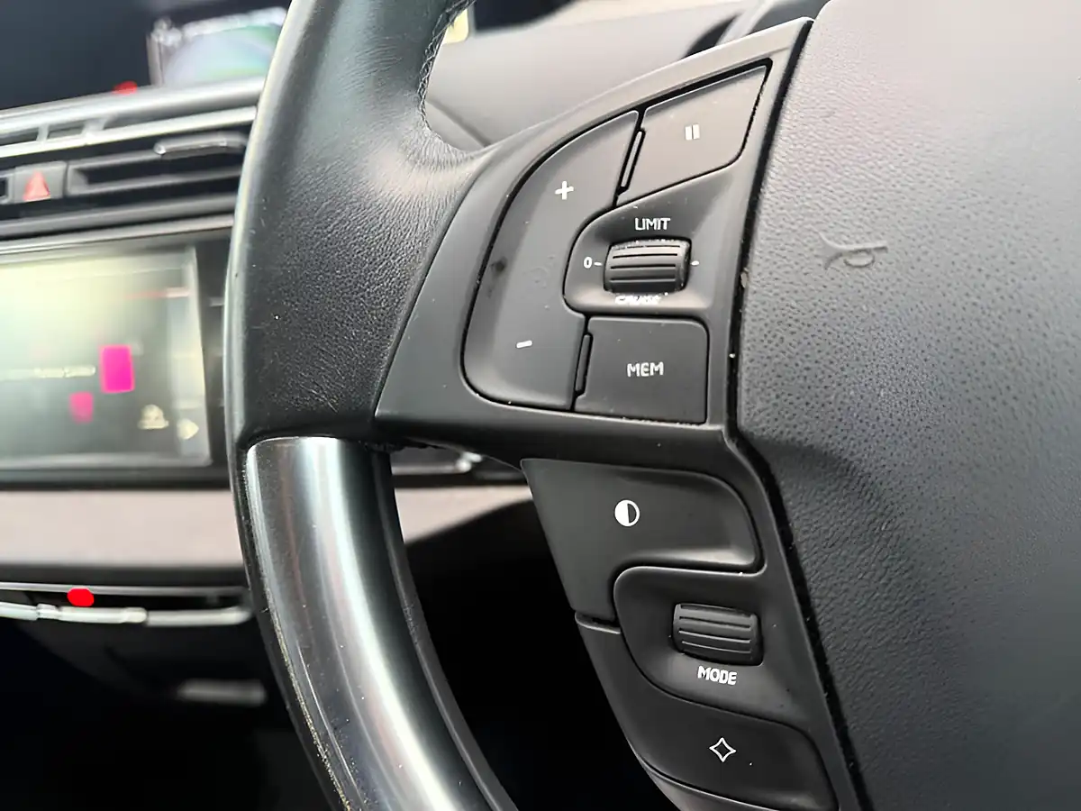 Used 2015 Citroen C4 Picasso Exclusive Blue - Interior and Exterior details 20