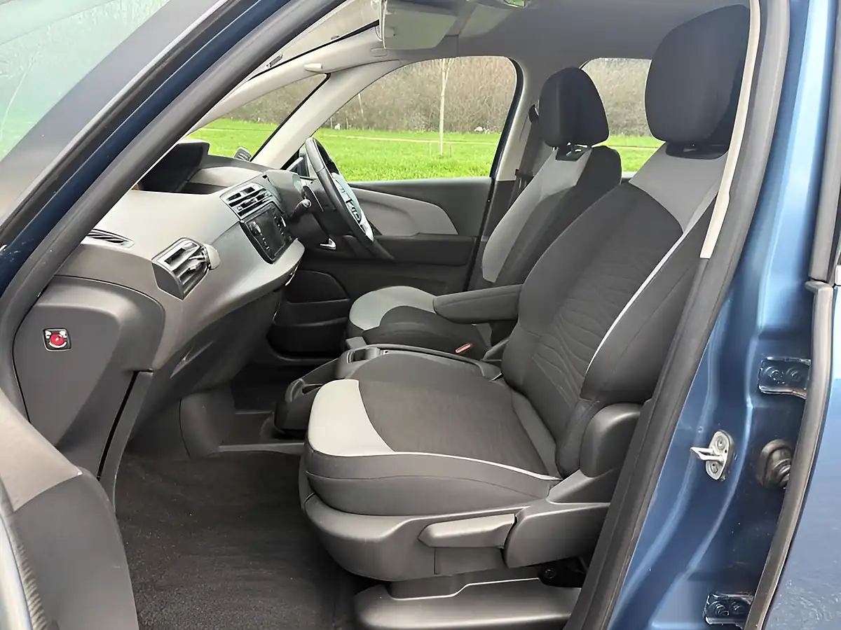 Used 2015 Citroen C4 Picasso Exclusive Blue - Interior and Exterior details 9