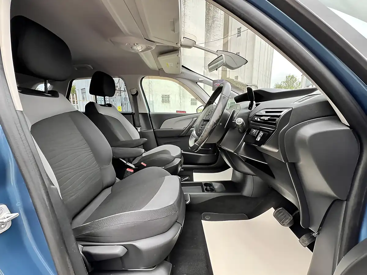 Used 2015 Citroen C4 Picasso Exclusive Blue - Interior and Exterior details 13