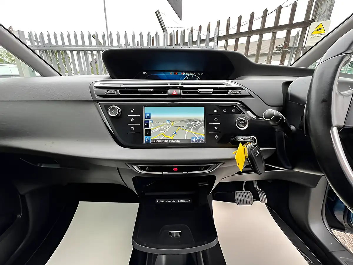 Used 2015 Citroen C4 Picasso Exclusive Blue - Interior and Exterior details 14