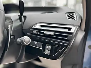 Used 2015 Citroen C4 Picasso Exclusive Blue - Interior and Exterior details 16